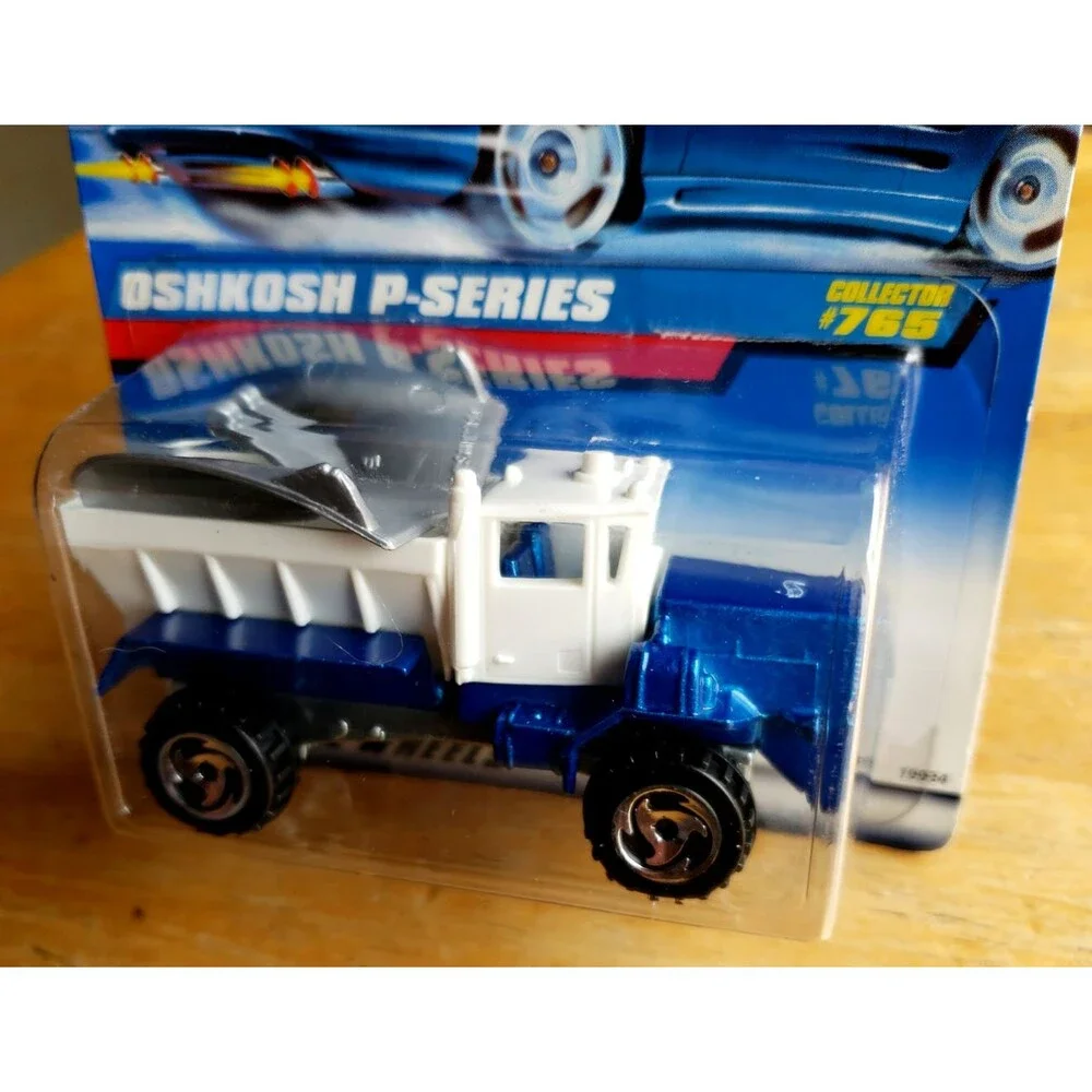 Vintage 1998 Hot Wheels OSHKOSH P-SERIES SNOW PLOW Blue #765 MAINLINE ORSB Blade